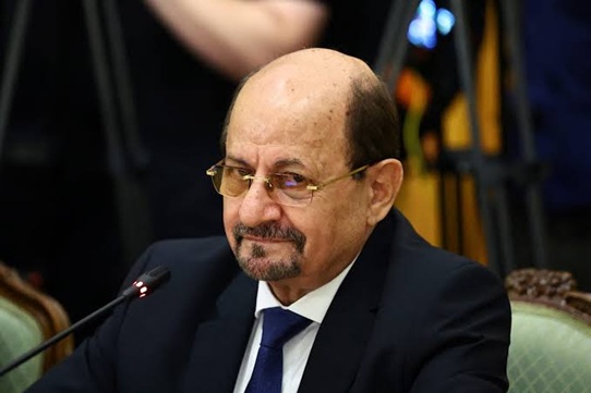 من إدارة الأزمات إلى إعادة بناء الدولة.. قراءة في تجربة حكومة الدكتور شائع الزنداني خلال الأشهر الأربعة الأولى