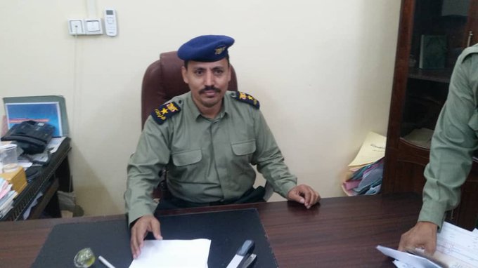 إتمام عملية استلام وتسليم في جوازات سيئون